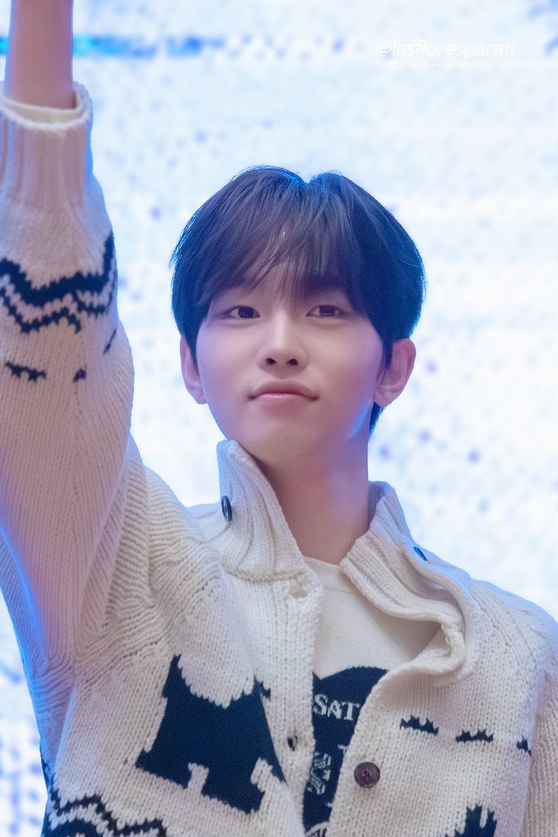 혀비 사랑해, 잘 자! 🫶🌙

#이협 #LEEHYEOP