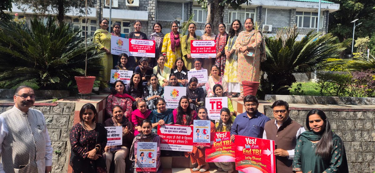 soodyamini8dec's tweet photo. Honored to celebrate #WorldTBDay Countdown 16 days to go with a cake cutting ceremony 
Grateful for the appreciation and encouragement from Dr. RK Sood for our team’s efforts in the fight against TB. Together we move closer to a TB-free future. 🌍💪
#TBMuktBharat https://t.co/akLUa1SVIy