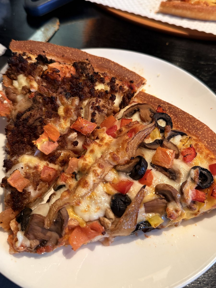 피자 아랑해서 피자먹었습니다
케이티롤스터 성적 피자!!!!!🍕

@ bdd_laboratory