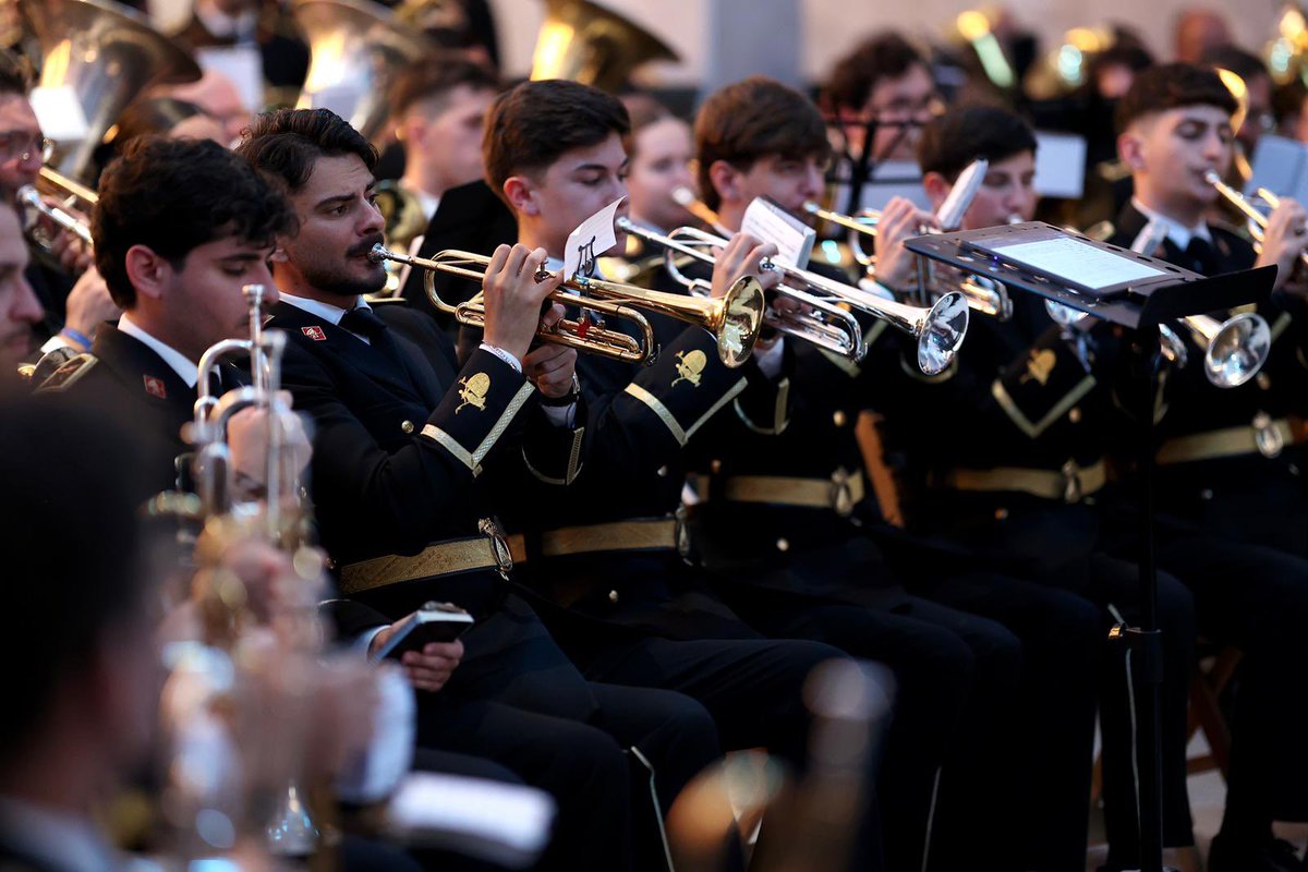 Virgen de los Reyes tweet media