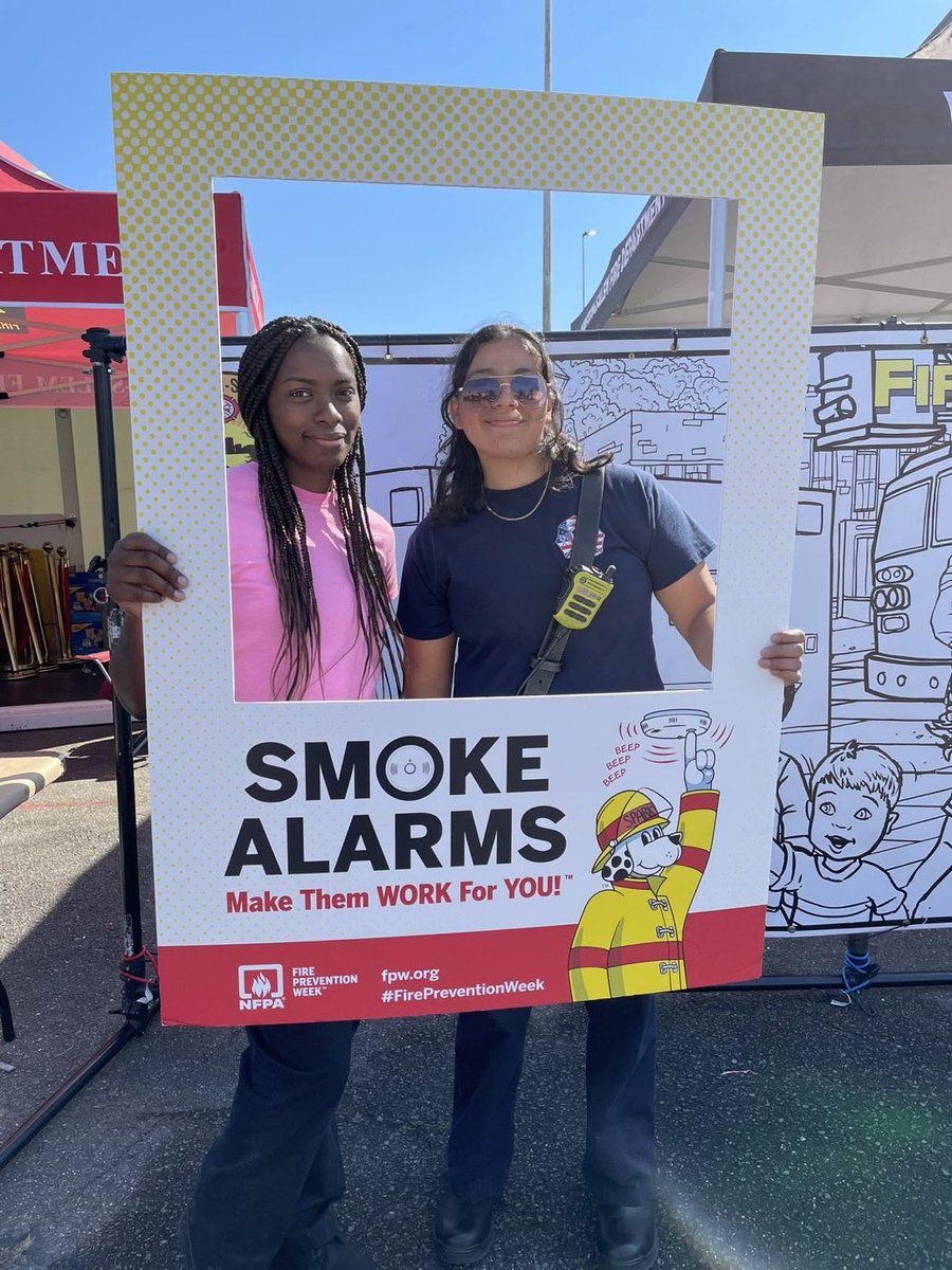 cityofwsfire's tweet image. Spring up, peeps, time to test those smoke alarms! 🔔🔥 A quick check today could save lives. #WSFire #SpringForward
