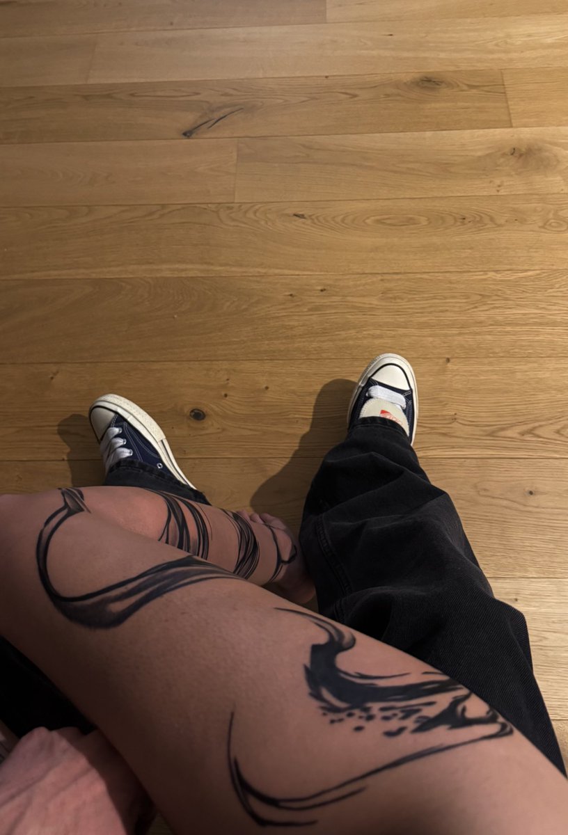 st8ler's tweet photo. life update https://t.co/wNV7aghPsl