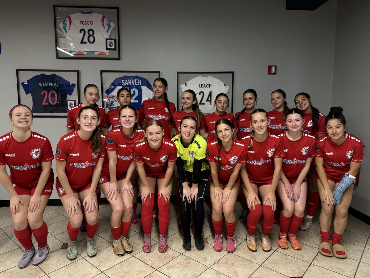 ISCgirls tweet media