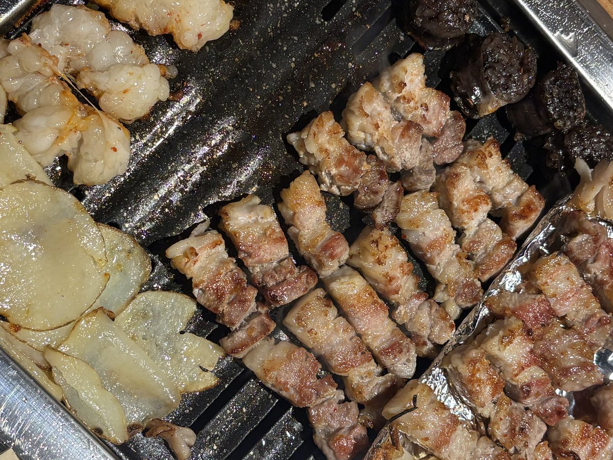 샤샤.. tweet media