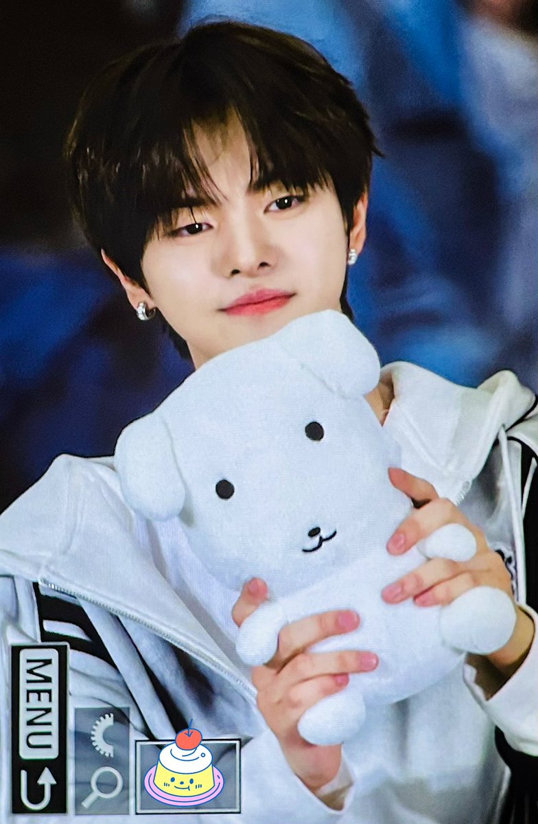 이푸딩 tweet media