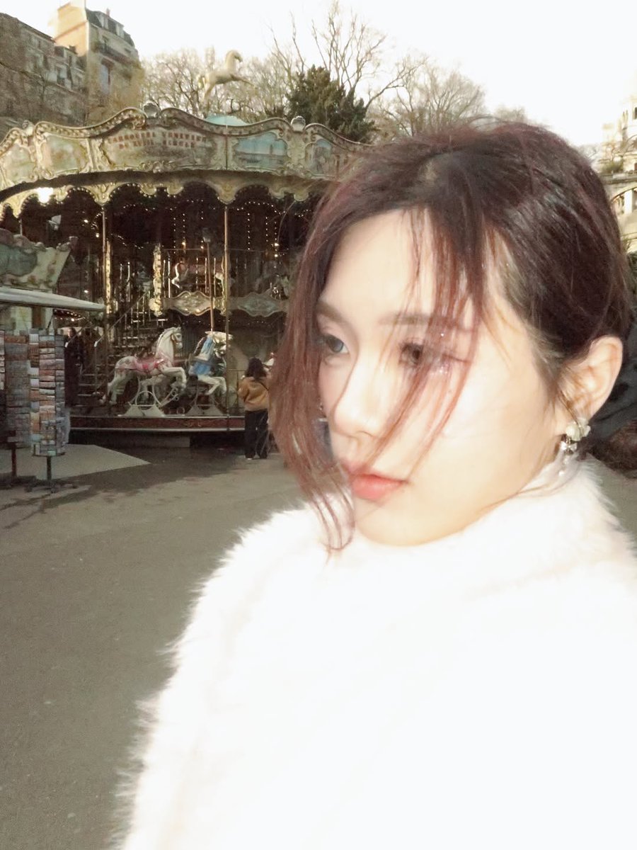 pinkyzhangkeyou's tweet image. ROSIE INSTAGRAM UPDATE 
#cpop #mandopop #girlsgroup #ELL_AND_S #若熙