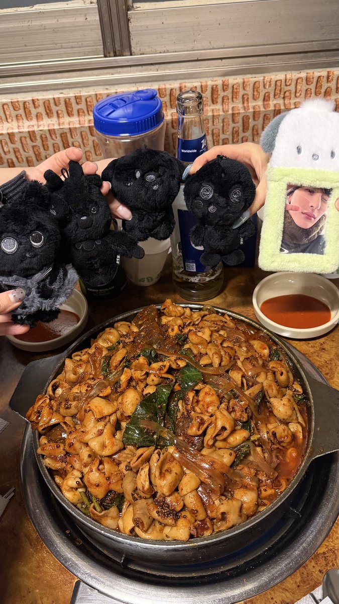 앙콘의 막콘까지 마무리˗ˋˏ❤︎ˎˊ˗
작년부터 라이징 라우드 덕분에 즐거웠다...
라브뜨하느라 다들 고생 많았꾸마🥹