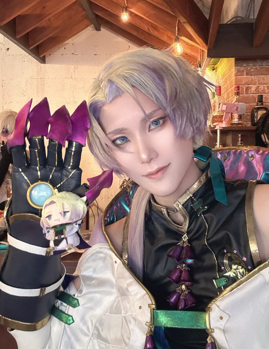 しろの tweet media