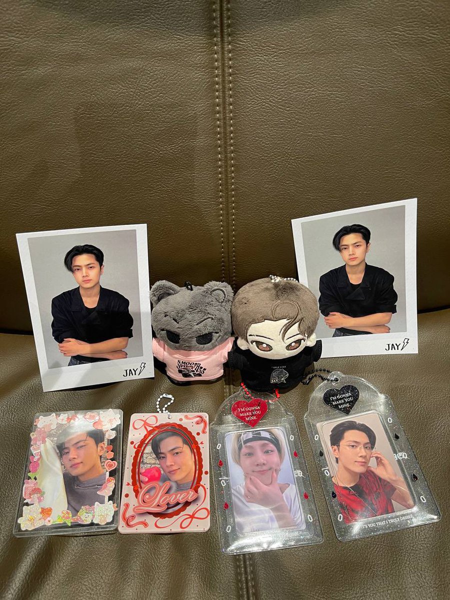 AJ_113020's tweet photo. Life of an engene~ 💙❤️ 

#ENHYPEN #walkthelinesummeredition #EN_WALKTHELINE_INCINEMAS https://t.co/hp8ulNiS9D