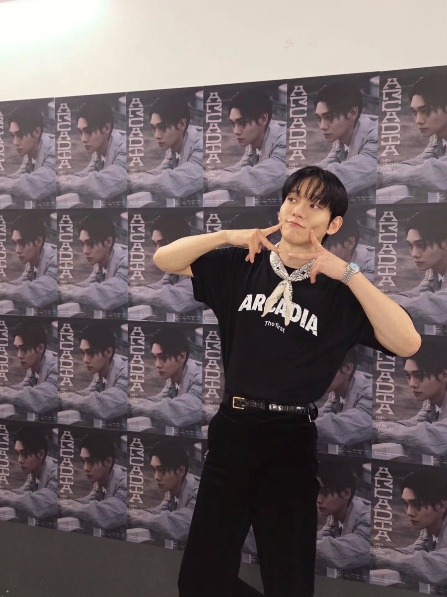 CHEN - inb100_official ins

ᯓ ⋆.⌯ᵔ⩊ᵔ⌯˚⋆｡♪ ₊˚💛🩷