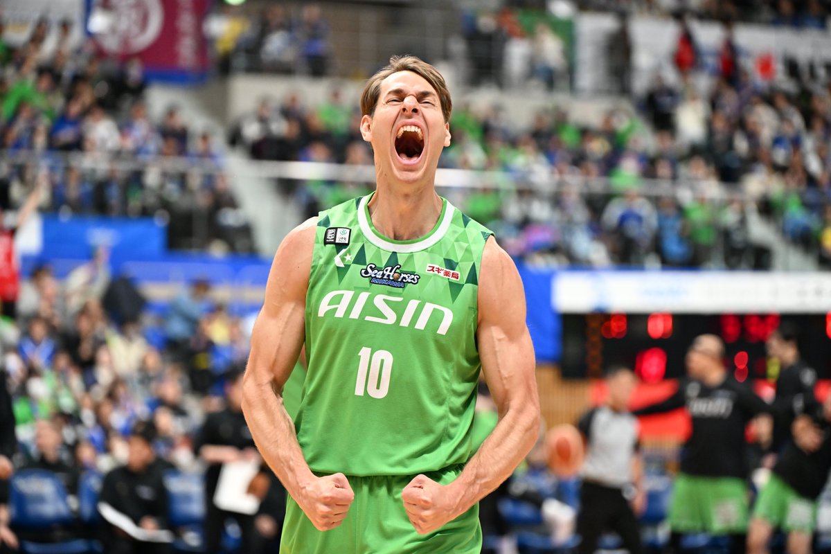 junjun_d780's tweet photo. 2026/3/8 #シーホース三河 vs富山
1Q5分。Jake Layman選手がオフェンスリバウンドを叩き込んだシーン。この勝負はここで勝利宣言ですよ。
#JakeLayman https://t.co/NkrXgTcN5S