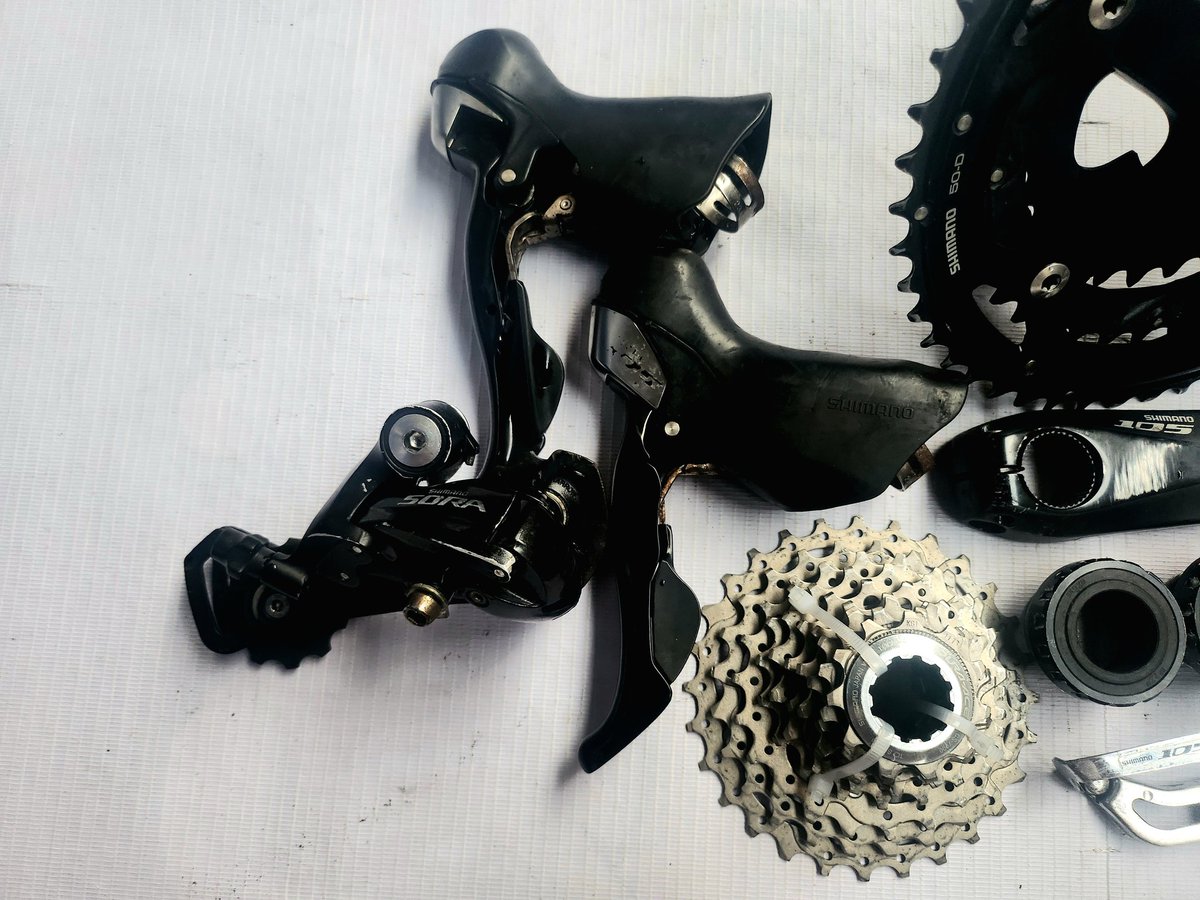 Islan Hata tweet media