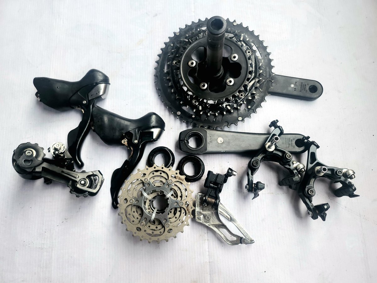 Islan Hata tweet media