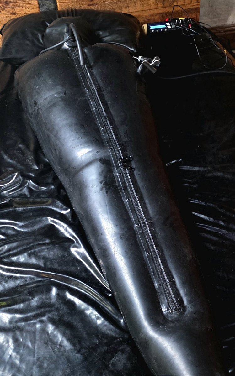 Emsey- Revolutionizing How We Kink tweet media