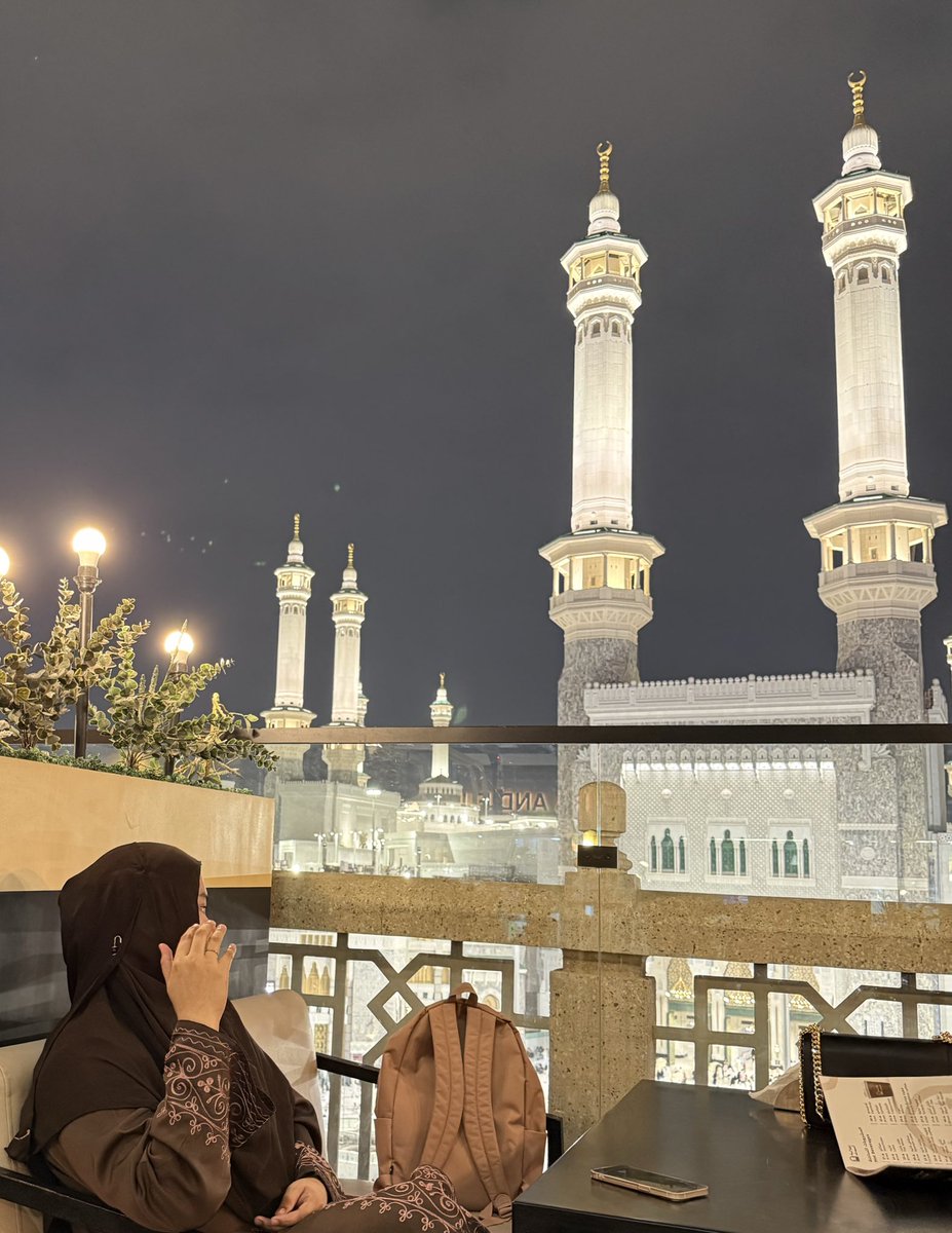 mhaigusssh's tweet photo. Umrah and coffee. https://t.co/Mzu6tw9e7W