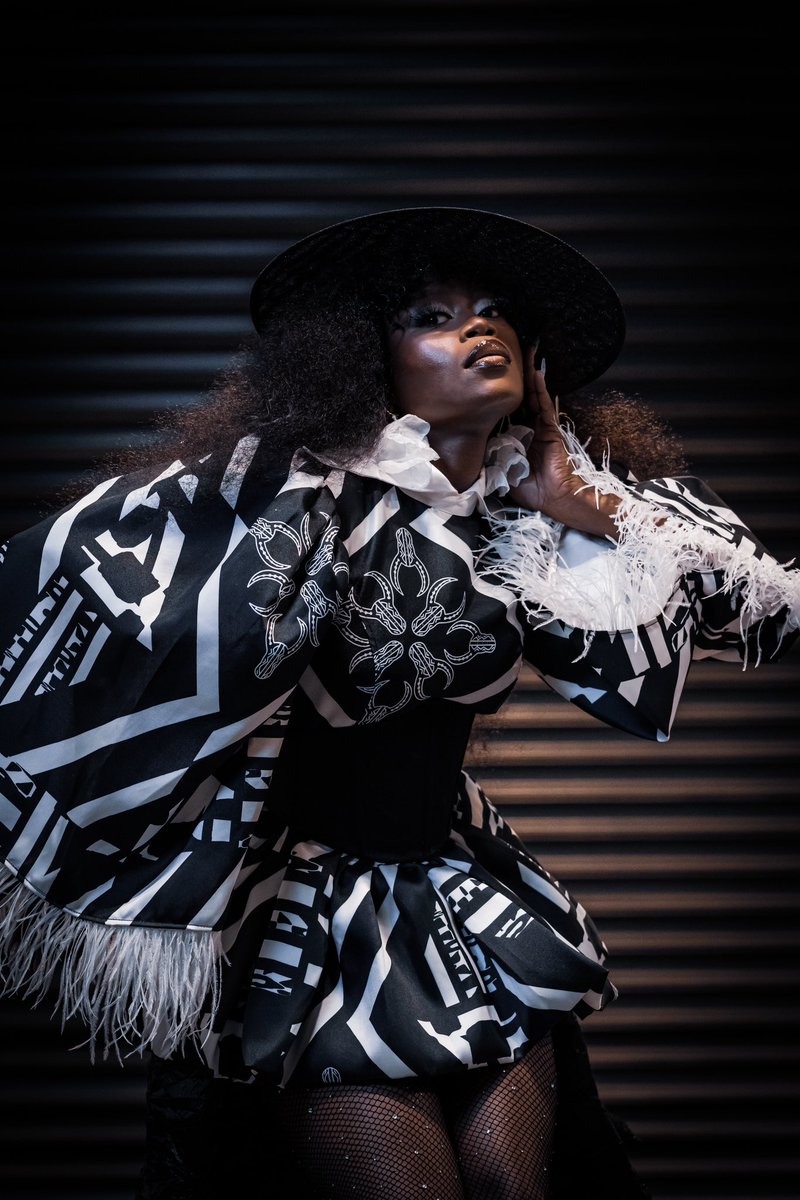 ZOË MODIGA tweet media