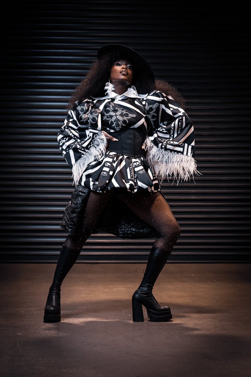 ZOË MODIGA tweet media