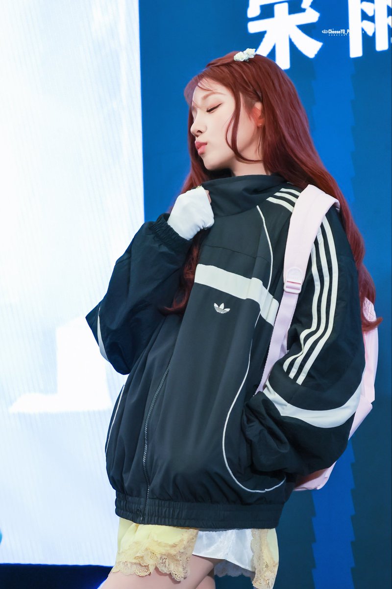 CheesePumpkinYQ's tweet photo. 【20260308】ppmq签售⏺️

#우기 #宋雨琦 #YUQI https://t.co/voUy1eXfED