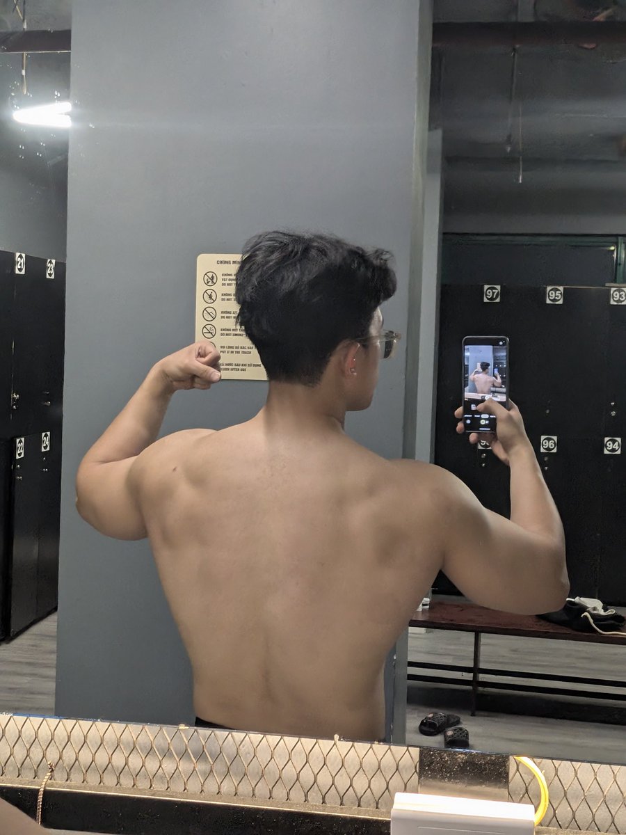 Hieu Phan tweet media