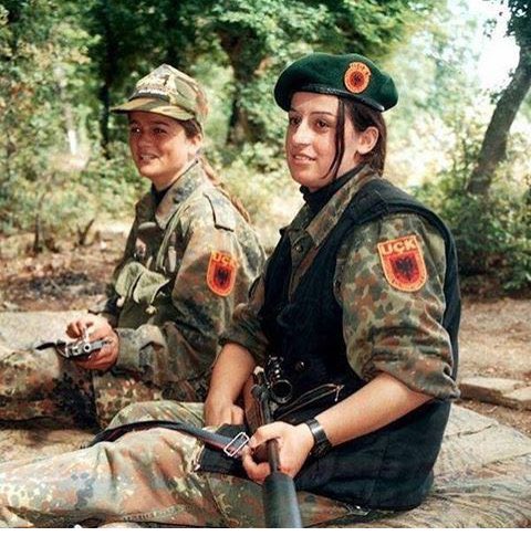 Urime 8 Marsi per te gjitha grate por veqanerisht per heroinat e UÇK 🇦🇱
