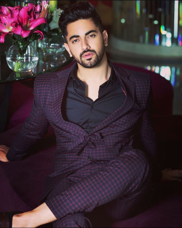 ITVfunthreads's tweet image. Better actor overall?
4. #SourabhRajJain or #ZainImam