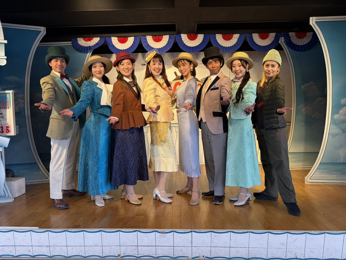 リハーサル期間を終え、昨日はびわ湖開き✨
我々も出逢いと別れの季節ですが、おそらく私は今年度もレアキャラでミシガン号にいてます！🎤
是非あそびに来てください🚢✨

いつもお世話になっているあをいさんと、パーサー仲間の皆と🌸
+他にも楽しい仲間いまーふ！

#ミシガンパーサー
#びわ湖