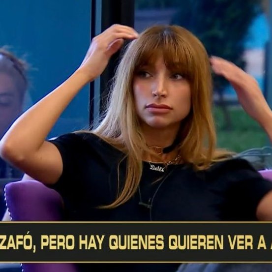 Support_Solange's tweet photo. En el día de la mujer, hacemos mención especial a ella Solange Abraham, por su rol de madre, hija, hermana, familia. Por ser una mujer luchadora por sus sueños. Te amamos y te acompañamos tus Solangistas en esta etapa una vez más #GranHermano #TeamSol https://t.co/Kqk7dUxckM