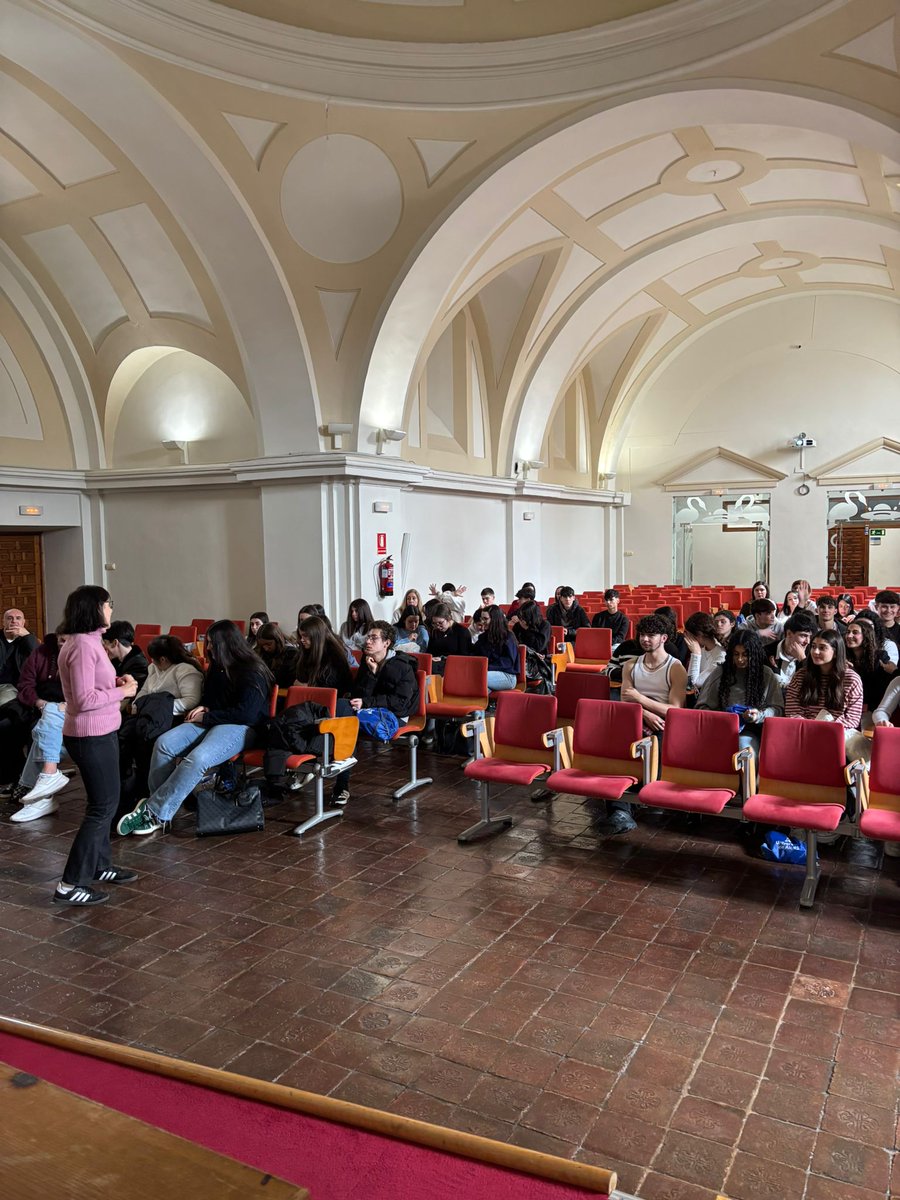 Facultad C. Económicas, Empresariales y Turismo tweet media