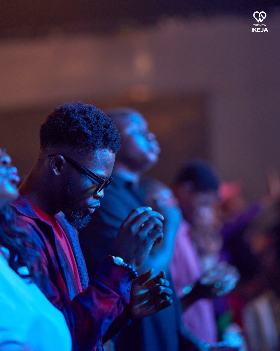 TheNew_ikeja's tweet photo. In worship, we lay everything at His feet, and we are reminded that His presence changes everything.
#HeartMatters
#WeAreTheNew
#ILoveThisChurch https://t.co/n9j6DJ1fRx
