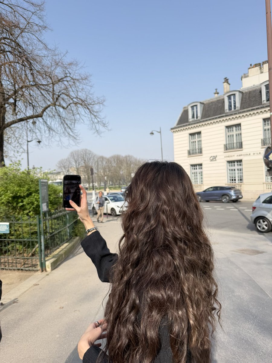 miunatshaa's tweet photo. 🥰💌🥐🎀🦋🫶🏻

#CHANELFallWinter
#CHANELShow
#CHANELFW26xLenaMiu
#LenaMiu
#LalinaLena
#MiuNatsha
#PFW https://t.co/afSoZmtGKg