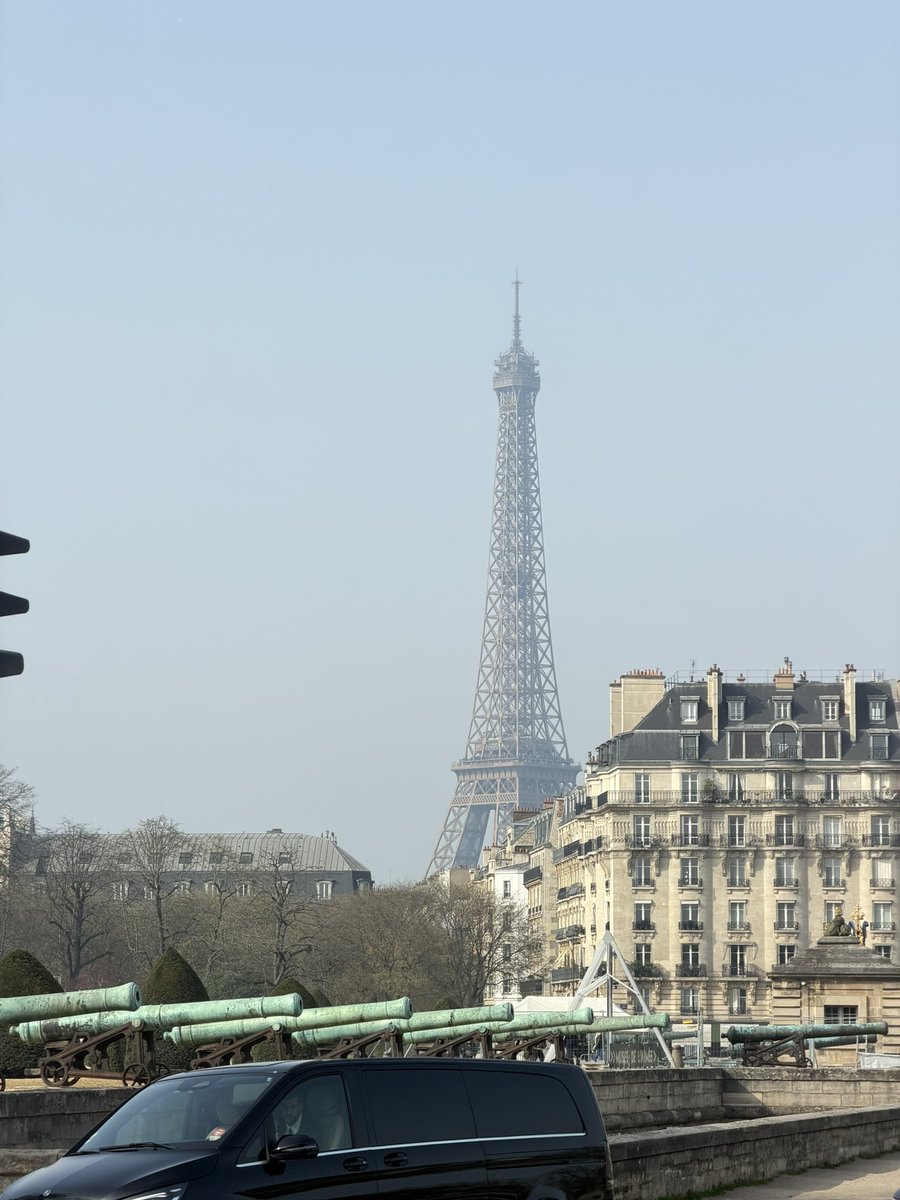 🥰💌🥐🎀🦋🫶🏻

#CHANELFallWinter
#CHANELShow
#CHANELFW26xLenaMiu
#LenaMiu
#LalinaLena
#MiuNatsha
#PFW