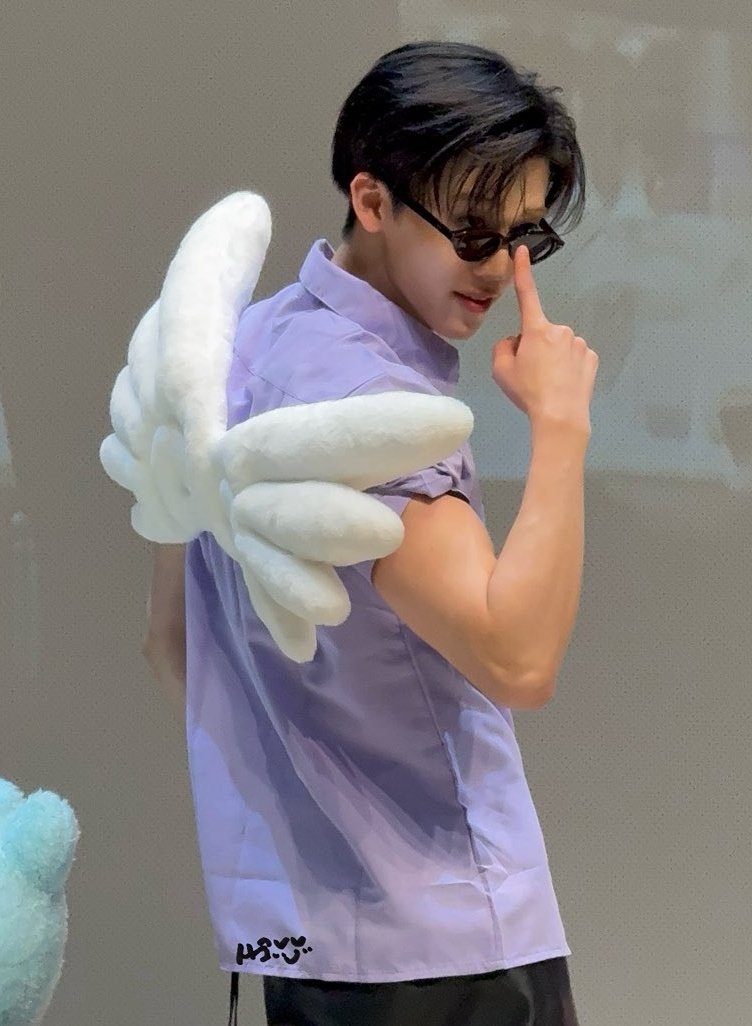𝙮𝙤𝙪𝙧 𝙛𝙖𝙩𝙝𝙚𝙧 tweet media