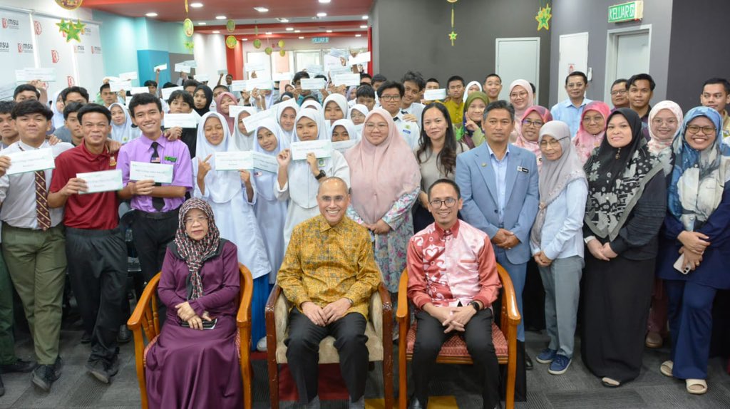 MohdShukriYajid tweet picture
