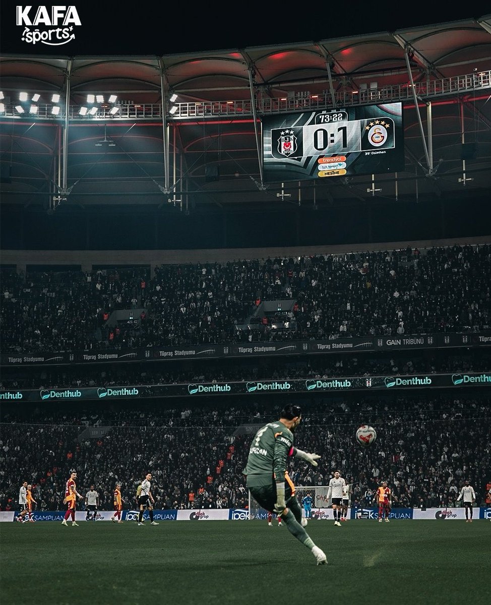 Bu nasıl bi foto ama Güç,Büyüklük,Kalite En Büyük Cimbom #Galatasaray