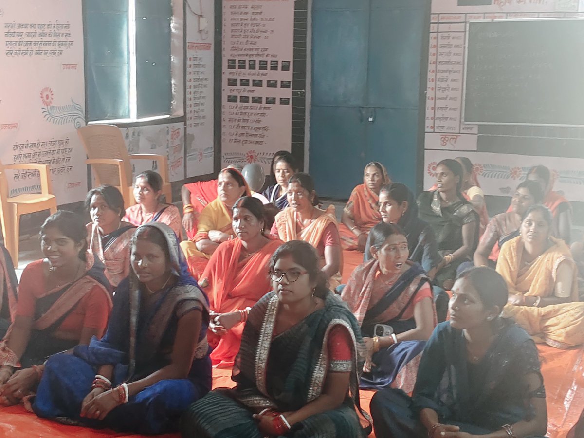 Khusboovimal's tweet photo. लोहरदगा ग्राम स्वराज संस्थान के द्वारा एक्सेस टू जस्टिस के तहत चतरा जिले के मयूरहंड प्रखंड अंतर्गत कदगावा कला पंचायत में अंतर्राष्ट्रीय महिला दिवस मनाया गया एवं बाल विवाह मुक्त घोषित किया गया https://t.co/UJ859jJnr2