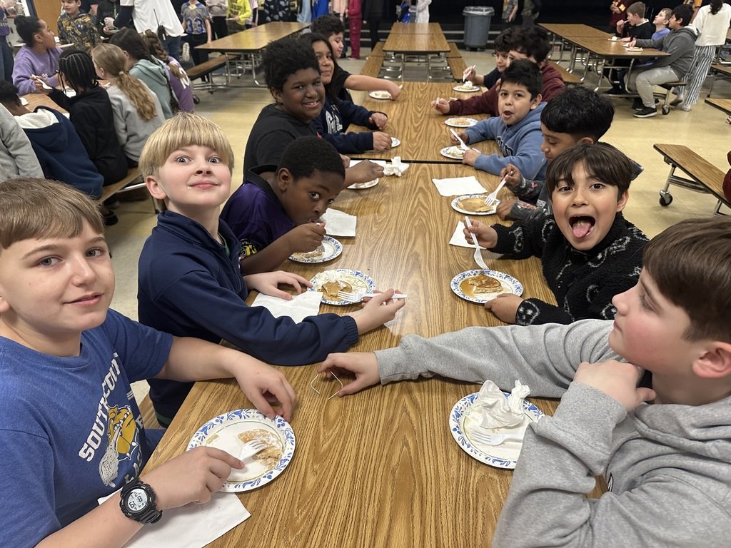 Tracey's Elementary tweet media