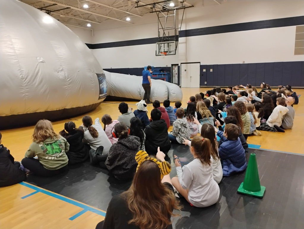 Tracey's Elementary tweet media