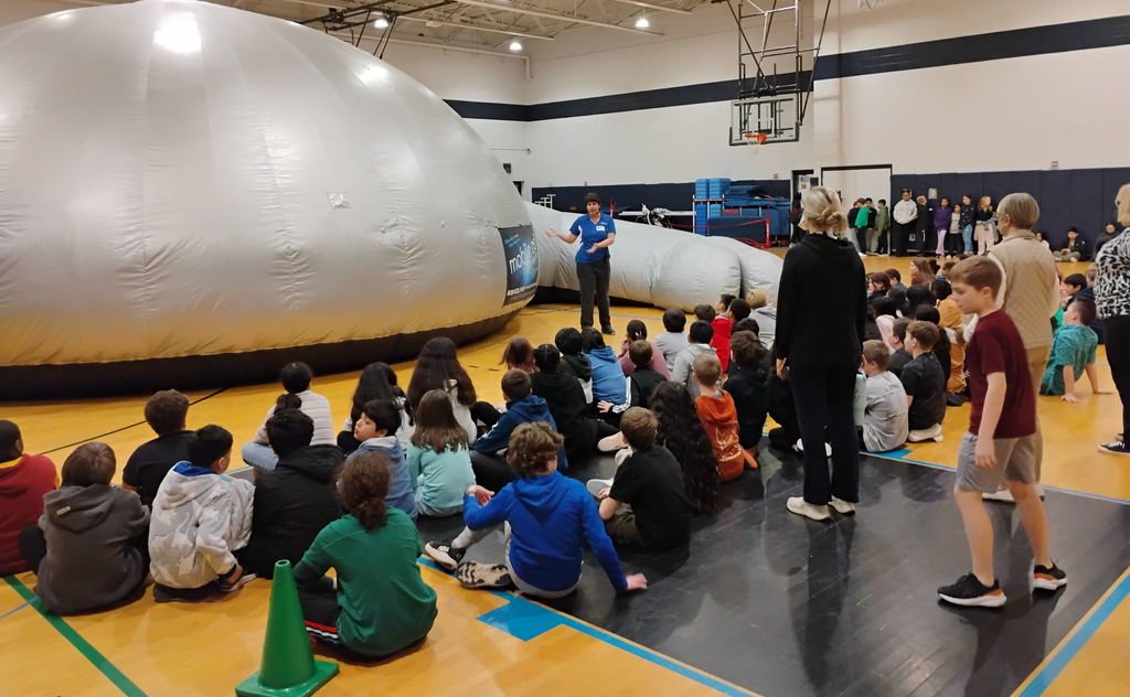 Tracey's Elementary tweet media