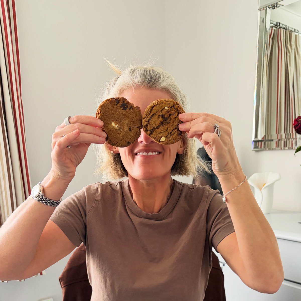 dietmumrepeat's tweet photo. A little Sunday treat ☕🍪
If you’re a coffee lover, these are definitely worth trying 🤎
#supportsmallbusiness #coffeecookies #kentbaker #sweettreats #indybites #shoplocal #bakedwithlove https://t.co/PBNk3olNu7