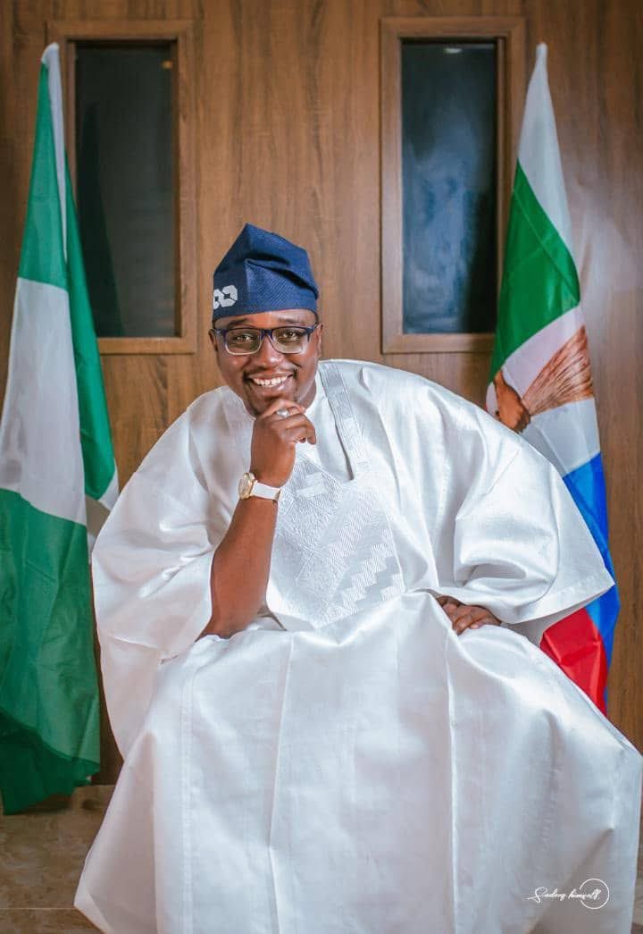 Nasarun Minallahi🤲

Hon Bashir Suwaid For Apc National Youths Laeder !!!