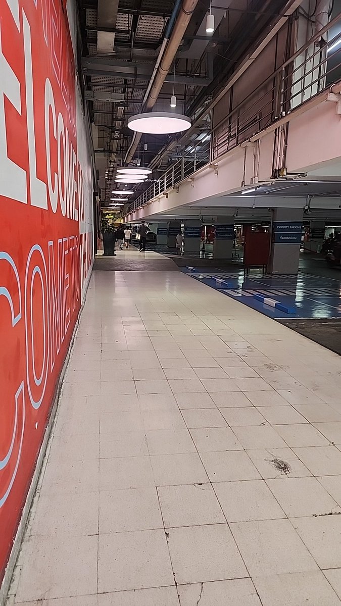 Iris_Hksez's tweet photo. Dairy รีวิววันนี้(8/3/2026)
(1)วันนี้ออกจากบ้านเวลา 8:30 แล้วเมื่อวานมีคนทักมานัดที่ the mall บางกะปิ ก็เลยไปบางกะปิ��่อน ชึ่งไปถึงตอน 9:40 คือห้างยังไม่เปิด5555 พอห้างเปิดก็ดูนกเล่นสักพักเพราะรออิกฝ่ายมาถึง https://t.co/9SH6VVlQlA
