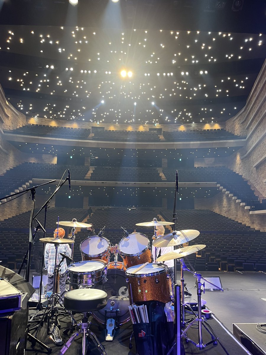 tadaomi75's tweet image. ツアー2日目、アクリエ姫路ありがとうございました！
#ワイルドワンズ
#60周年ツアー
#drummer
#竹村忠臣
#アクリエ姫路