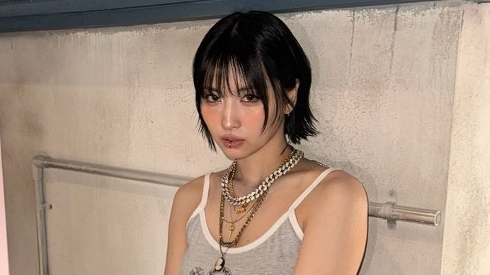 nayeonator tweet media