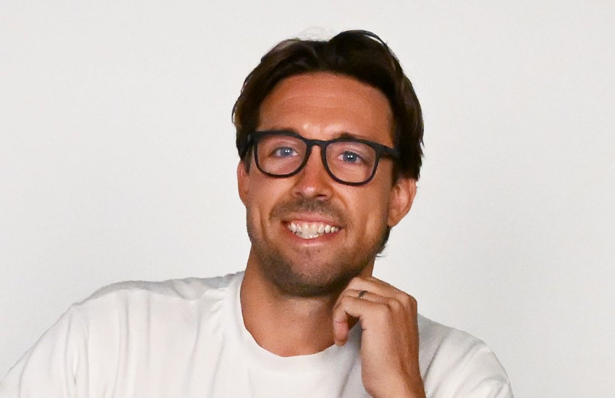 CommunicateME's tweet image. Brands must move beyond B2B and B2C to design experiences for people, says @joelbarsch, Co‑Founder onepointfive. #Marketing #BrandExperience #B2B #B2C   communicateonline.me/news/joel-bars…