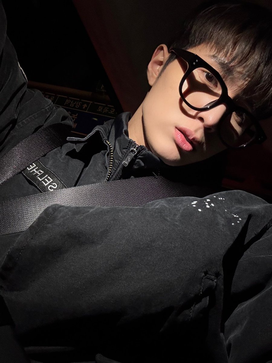 WHIB(휘브) tweet media