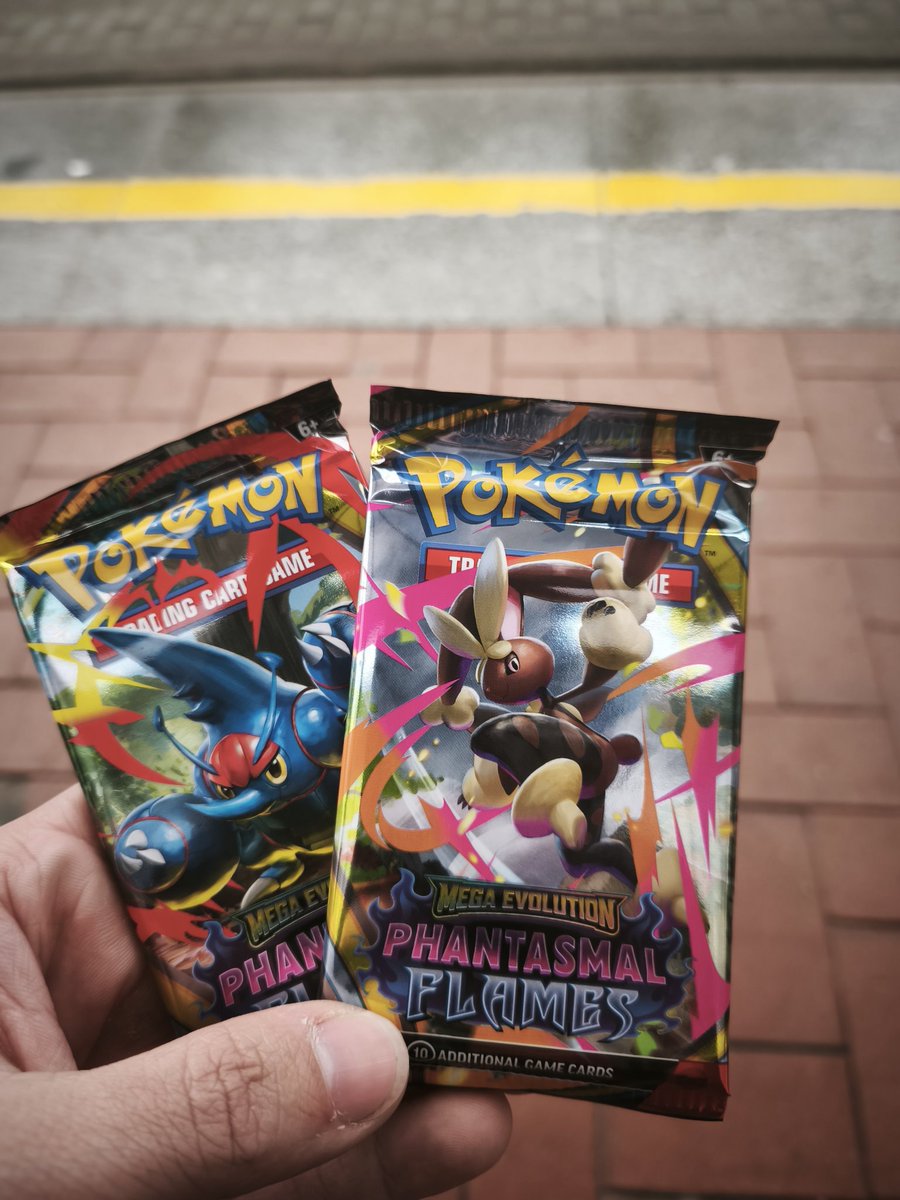 ChechocasteSSB's tweet photo. Gané ayer y hoy las ligas, wins a zoroark x2, meganium y lucario. Me dieron más sobres pero ya los abrí xd. https://t.co/keoKb1f5nK