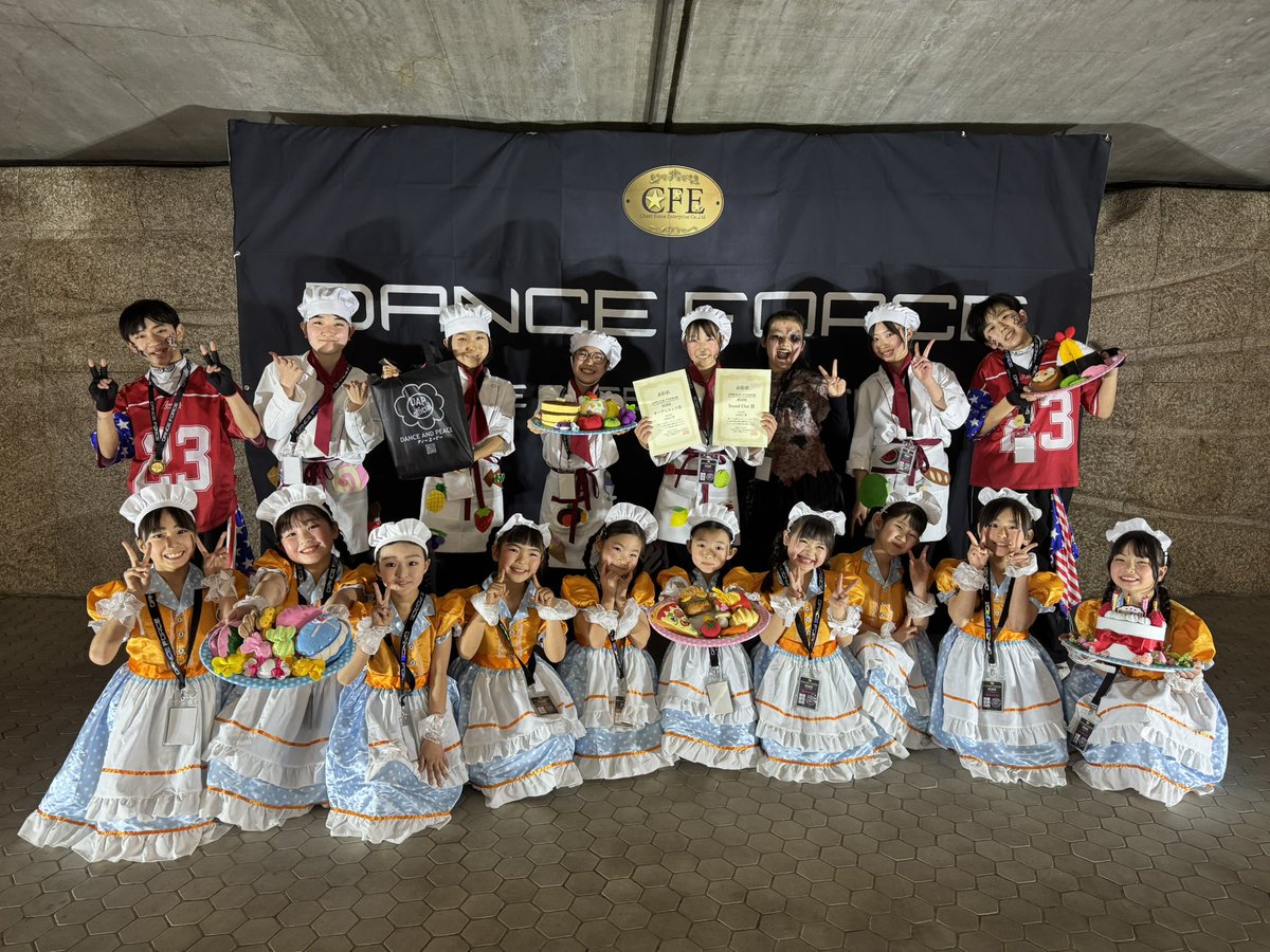 CLOVER90dance's tweet photo. DANCE FORCE2026

🇺🇸leap boys 🇺🇸  🏅
🩷Luna  🩷　🏅

W優勝🏆いただきました！

🍙yummy！！🍙

stand  out賞
オーディエンス賞
W受賞❣️❣️いただきました！

皆さま応援していただき本当にありがとうございました。

みんな！本当におめでとう🎉🎊 https://t.co/rxhhiyJb90