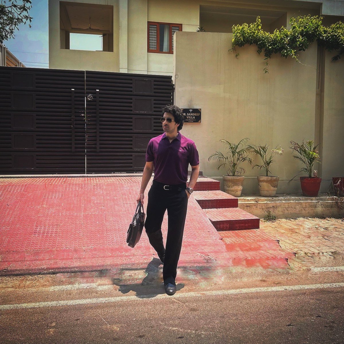 marwah_yajur's tweet image. Going For Shooting 🎬📽️
#formals #outdoor #shoot #onset #actorsdiary #gratitude #film #yajurmarwah