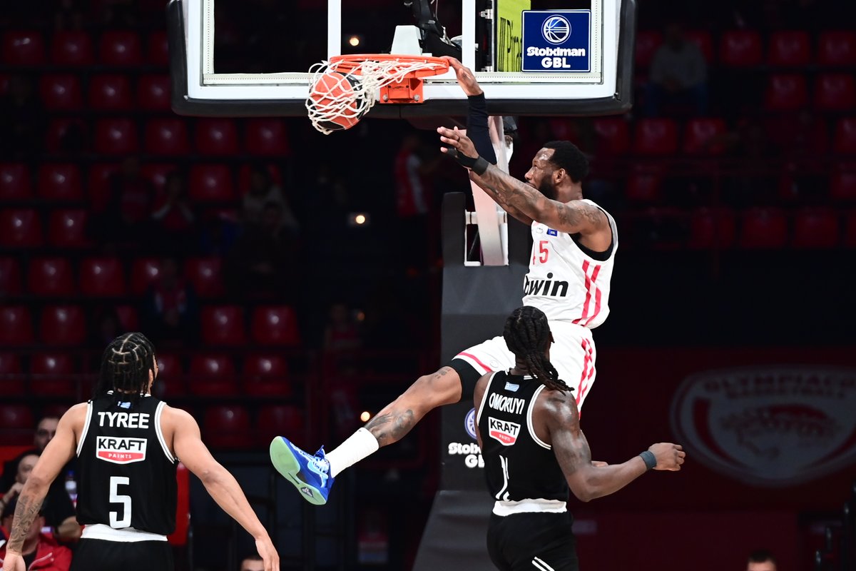 Olympiacos_BC's tweet photo. 📸 #OlympiacosBC - PAOK BC 100-73
More pics ➡️ https://t.co/mEZ65ndhcJ
#OlympiacosBC #WeAreOlympiacos #TogetherWeFight https://t.co/32hTXPglLI
