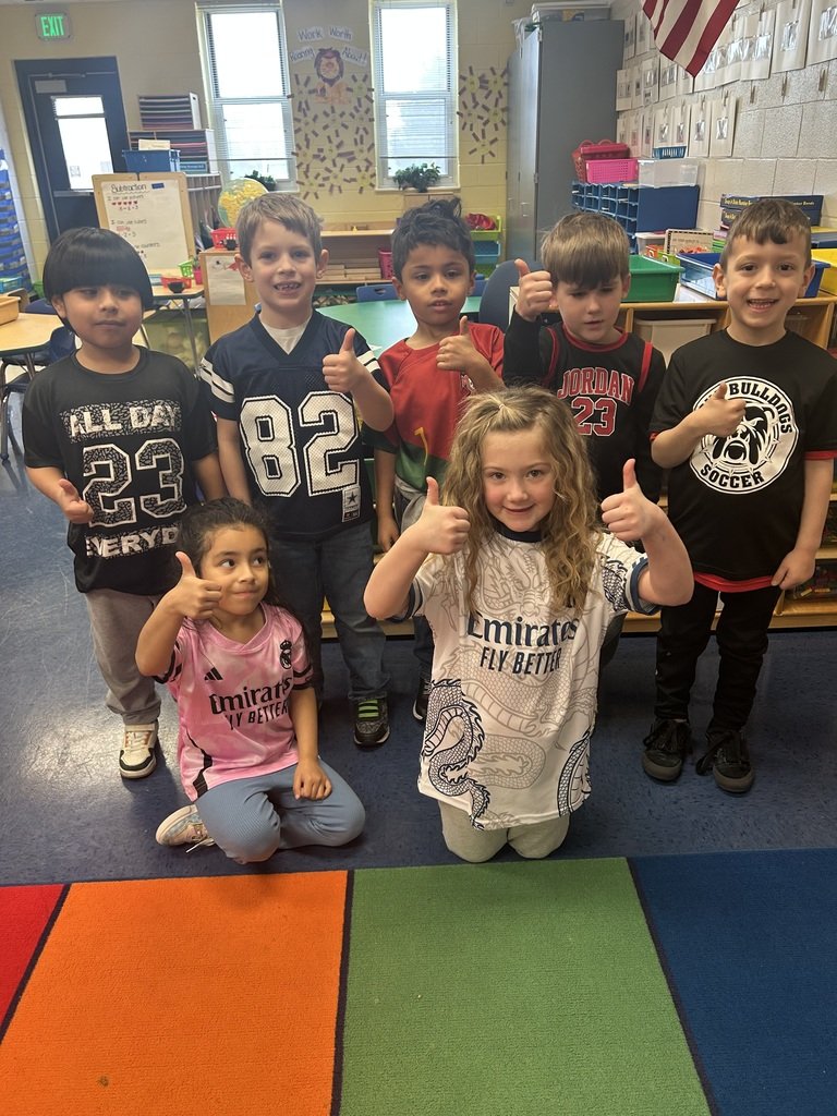 Tracey's Elementary tweet media